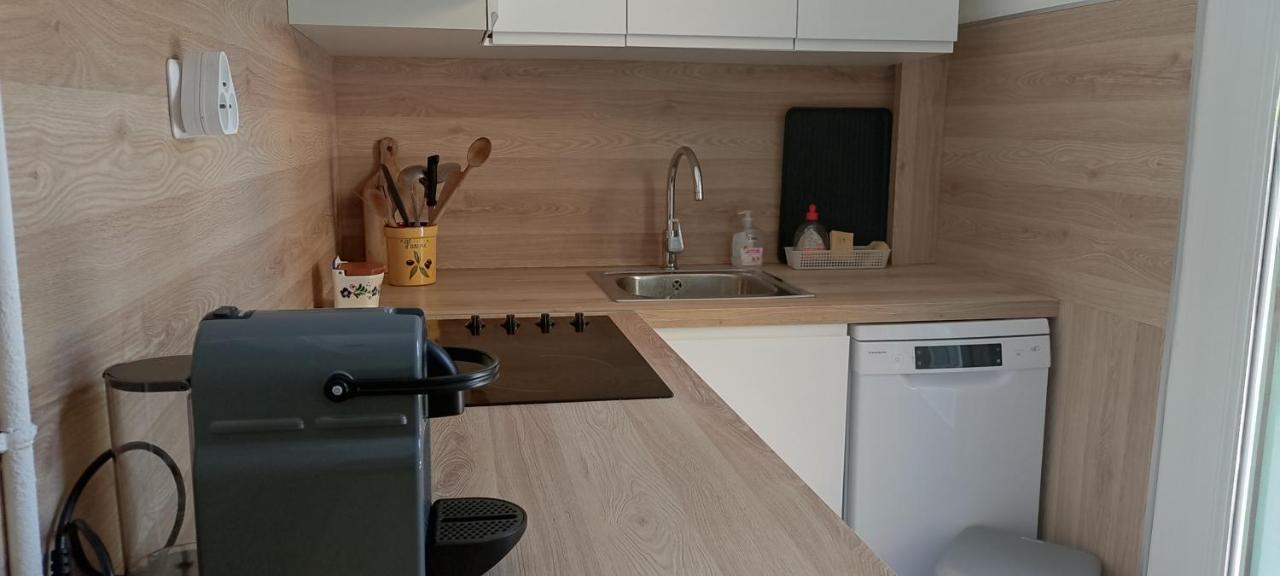 Le Gabian, Duplex Proche Plage Et Centre Санари-сюр-Мер Экстерьер фото